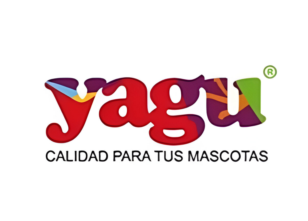 Logotipo de la marca Yagu en letras rojas redondeadas, con el eslogan 'Calidad para tus mascotas'